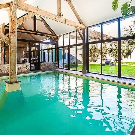 Le Clos Des Vignes Hotel 5*