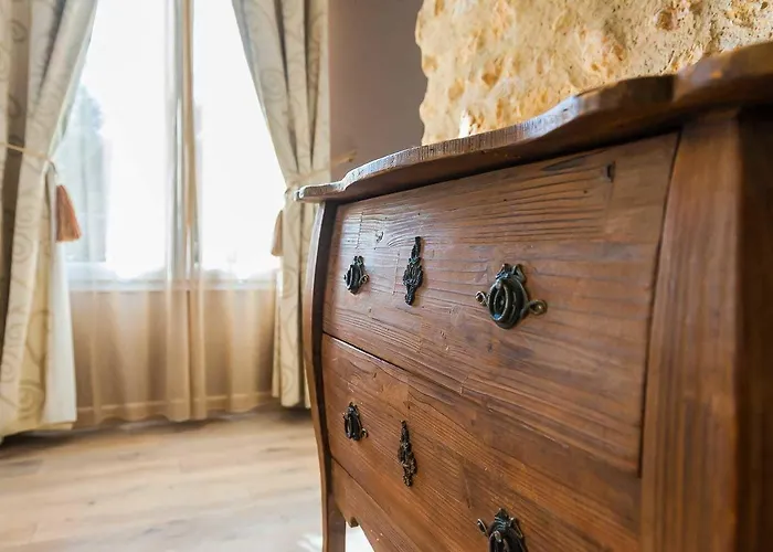 Le Clos Des Vignes Hotel Neuville-Bosc