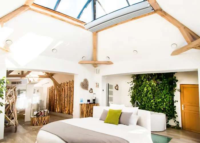 Hotel Le Clos Des Vignes 5*