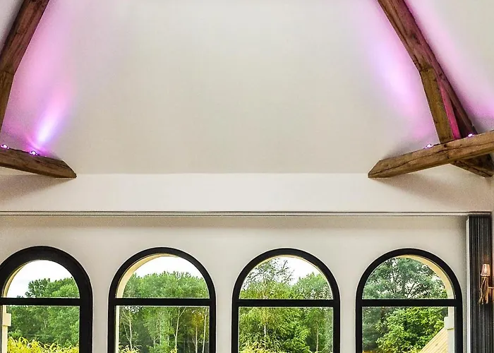 Le Clos Des Vignes 5* Neuville-Bosc